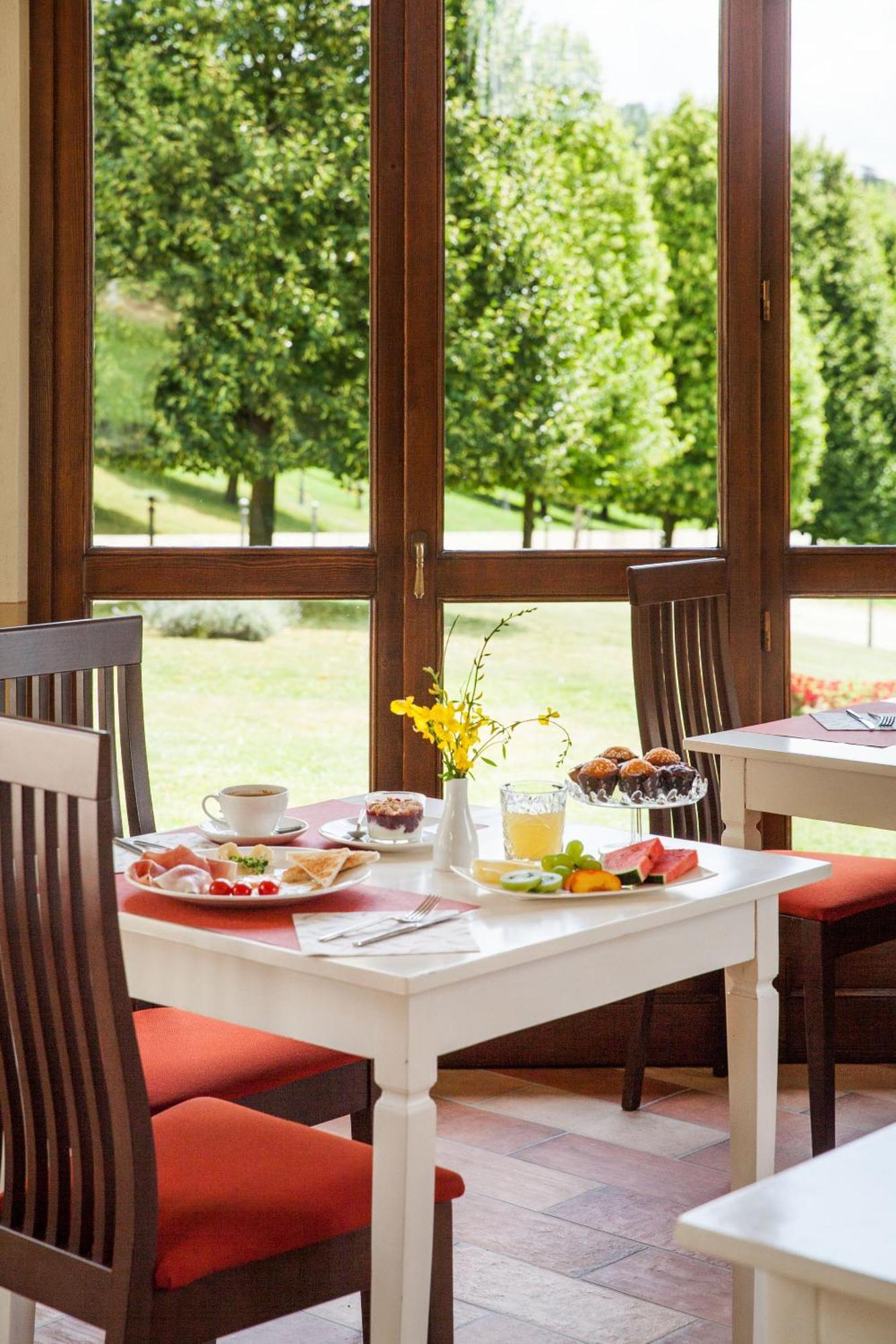 Relais Montemarino Hotel Borgomale Kültér fotó