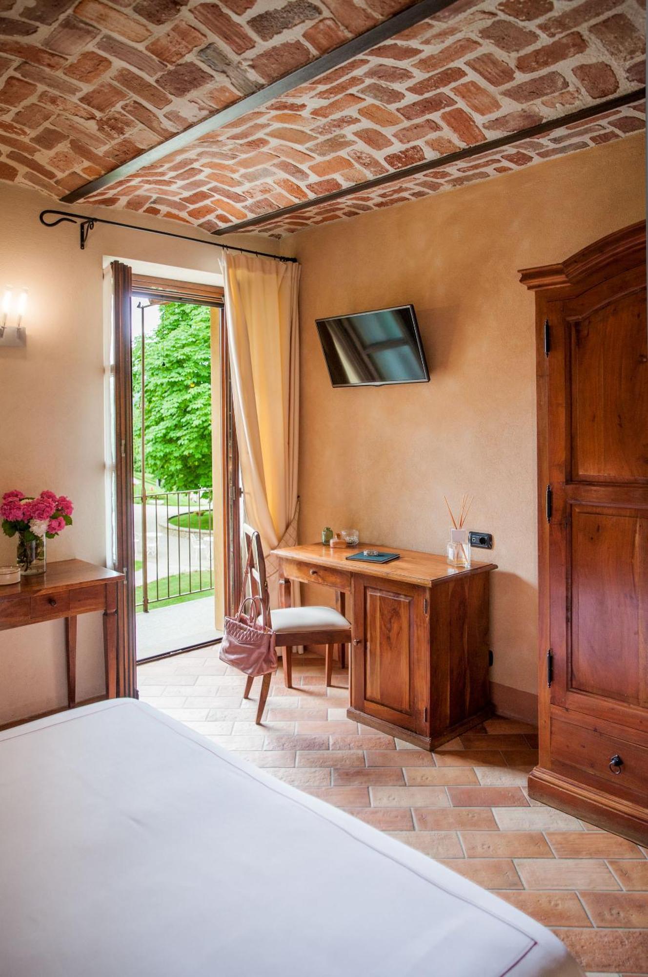 Relais Montemarino Hotel Borgomale Kültér fotó