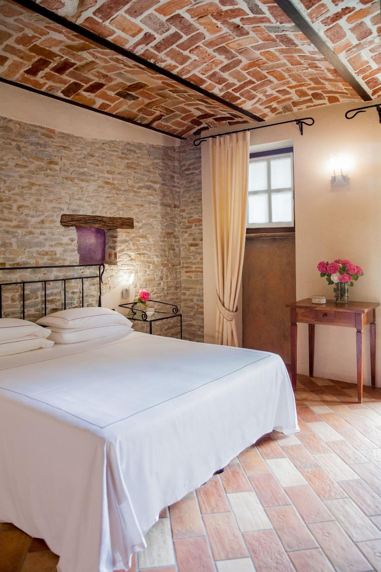 Relais Montemarino Hotel Borgomale Kültér fotó