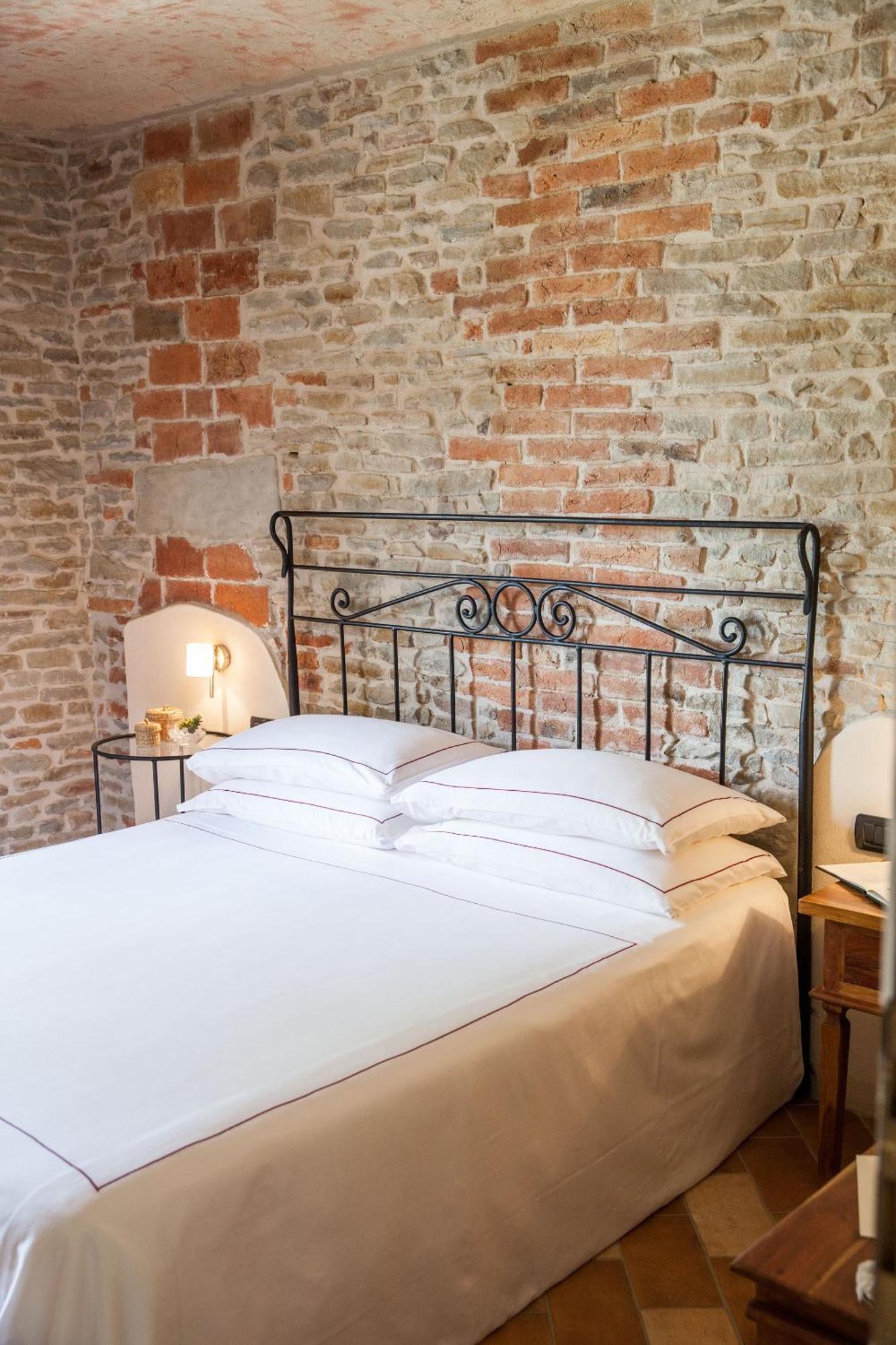 Relais Montemarino Hotel Borgomale Kültér fotó